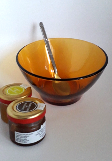 Set of amber duralex bowls