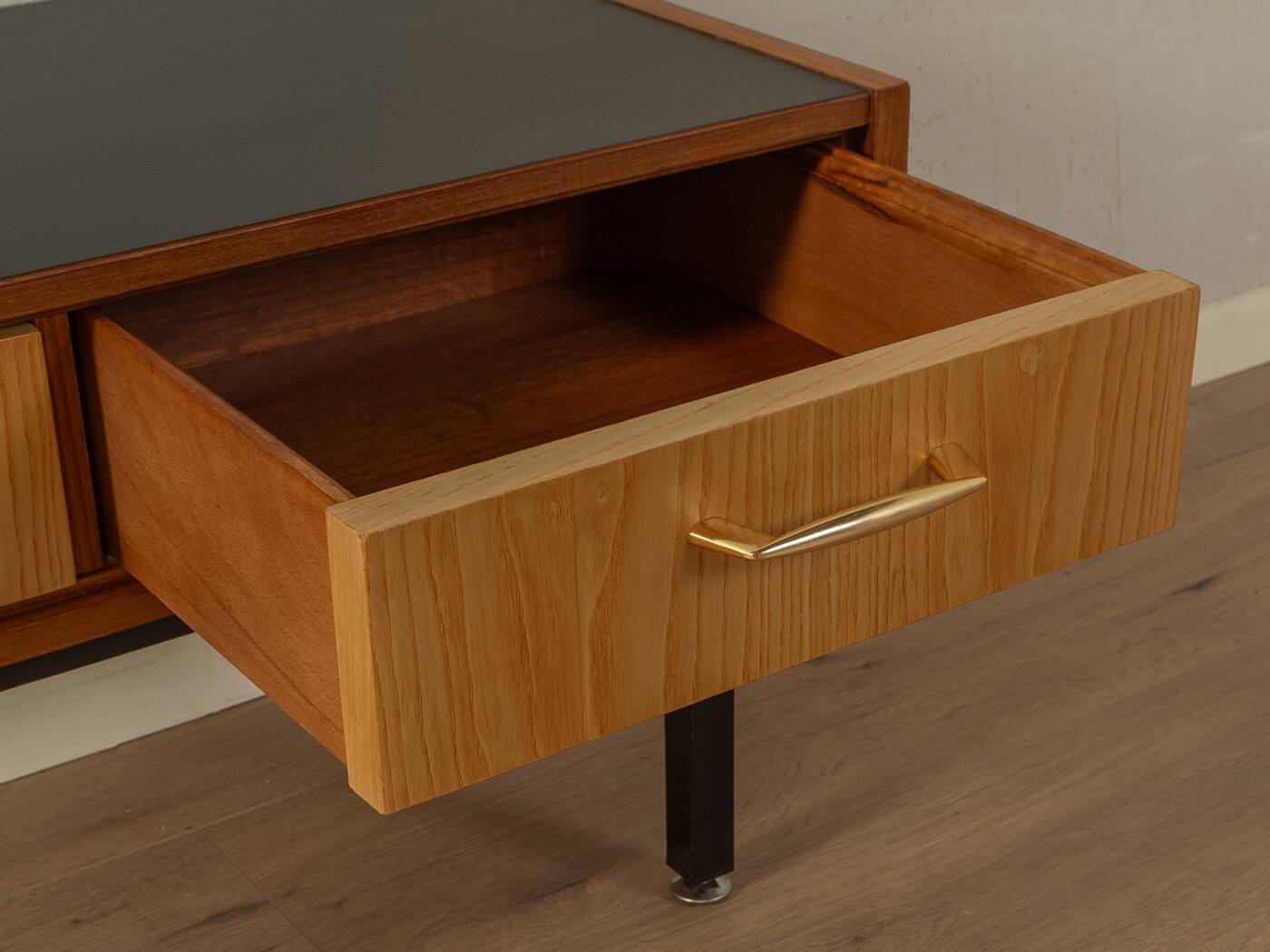 Commode des années 1960, table console