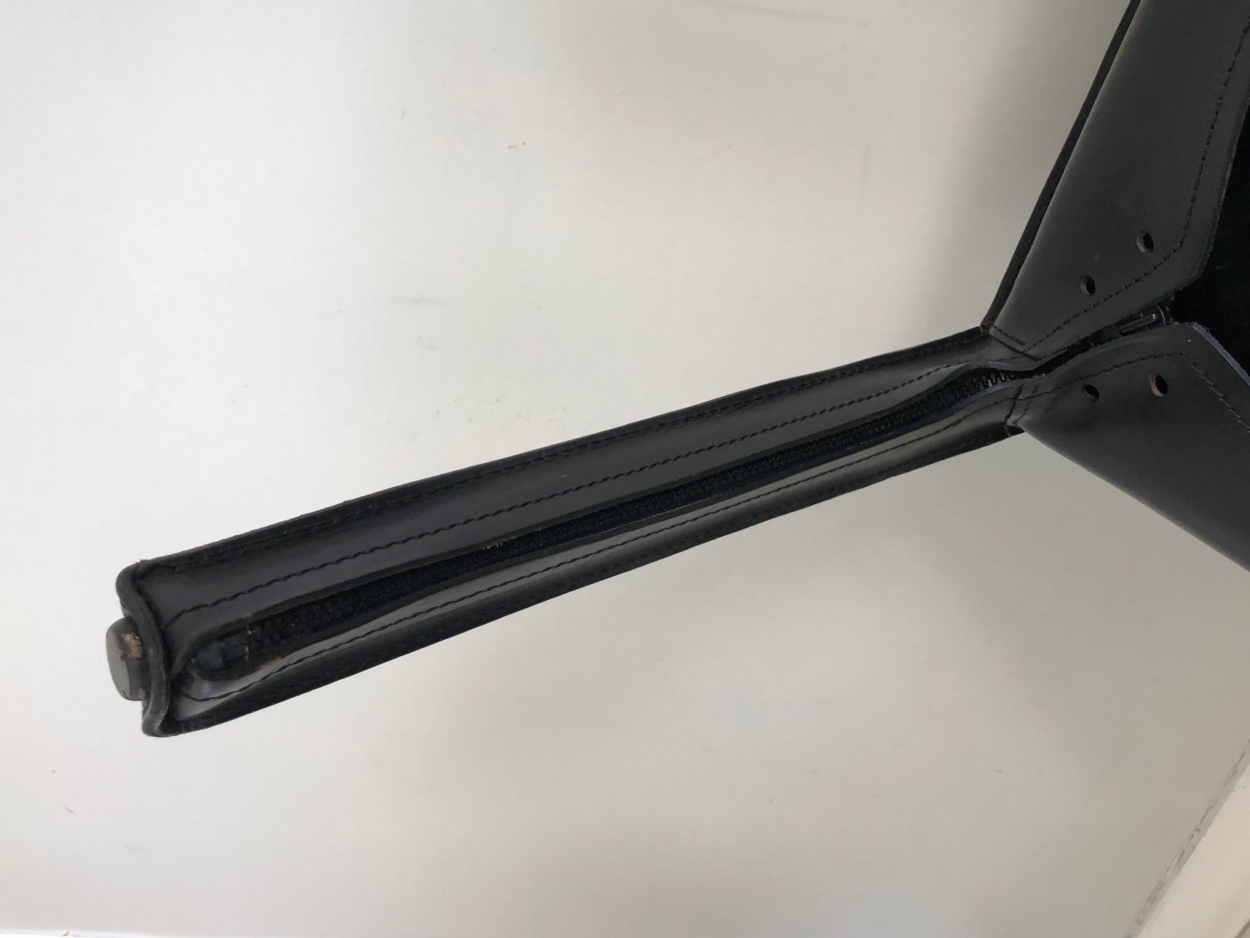 Pair of armchairs Cassina 413 Cab