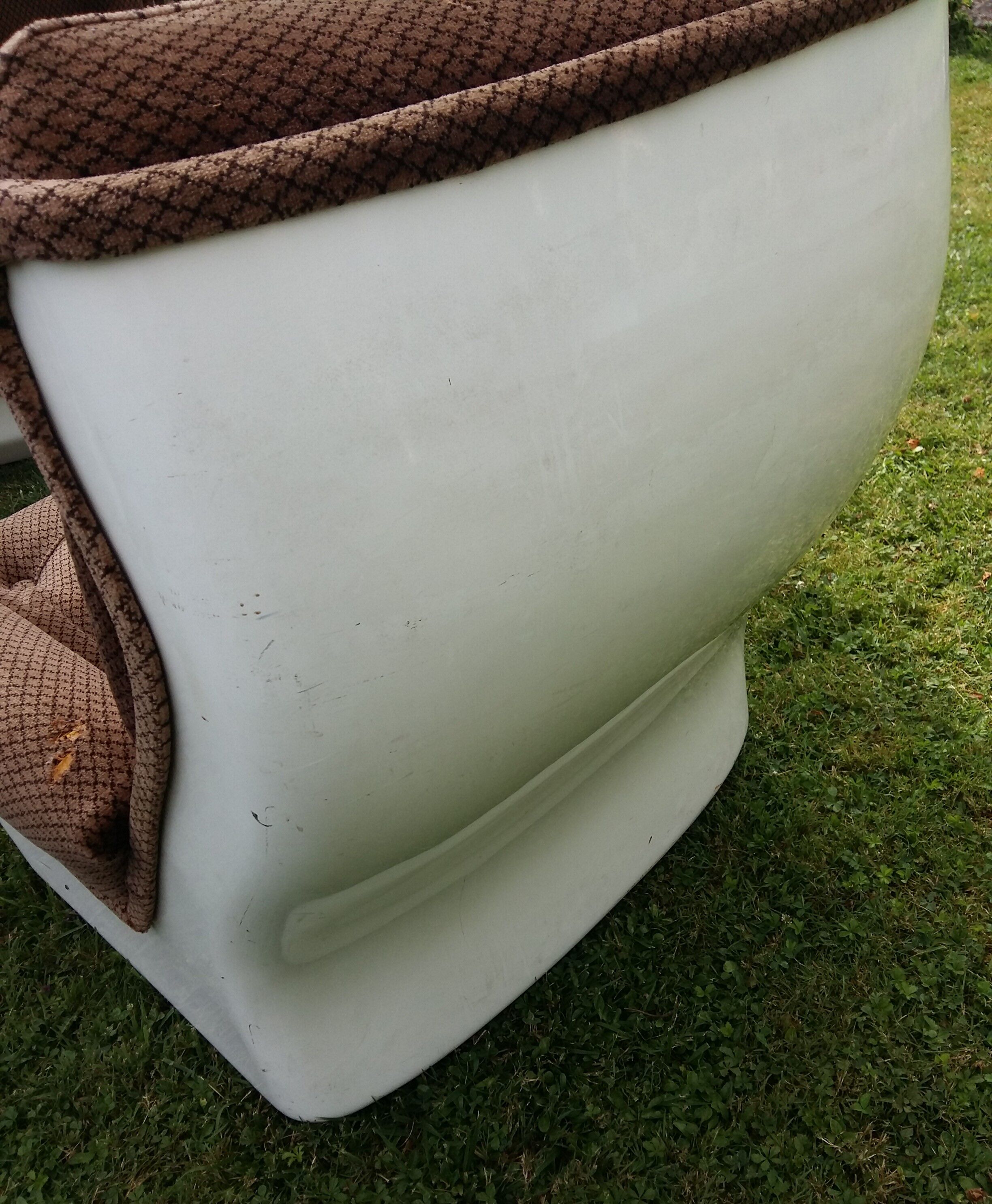 Salon set by Michel Cadestin, Airborne Editions