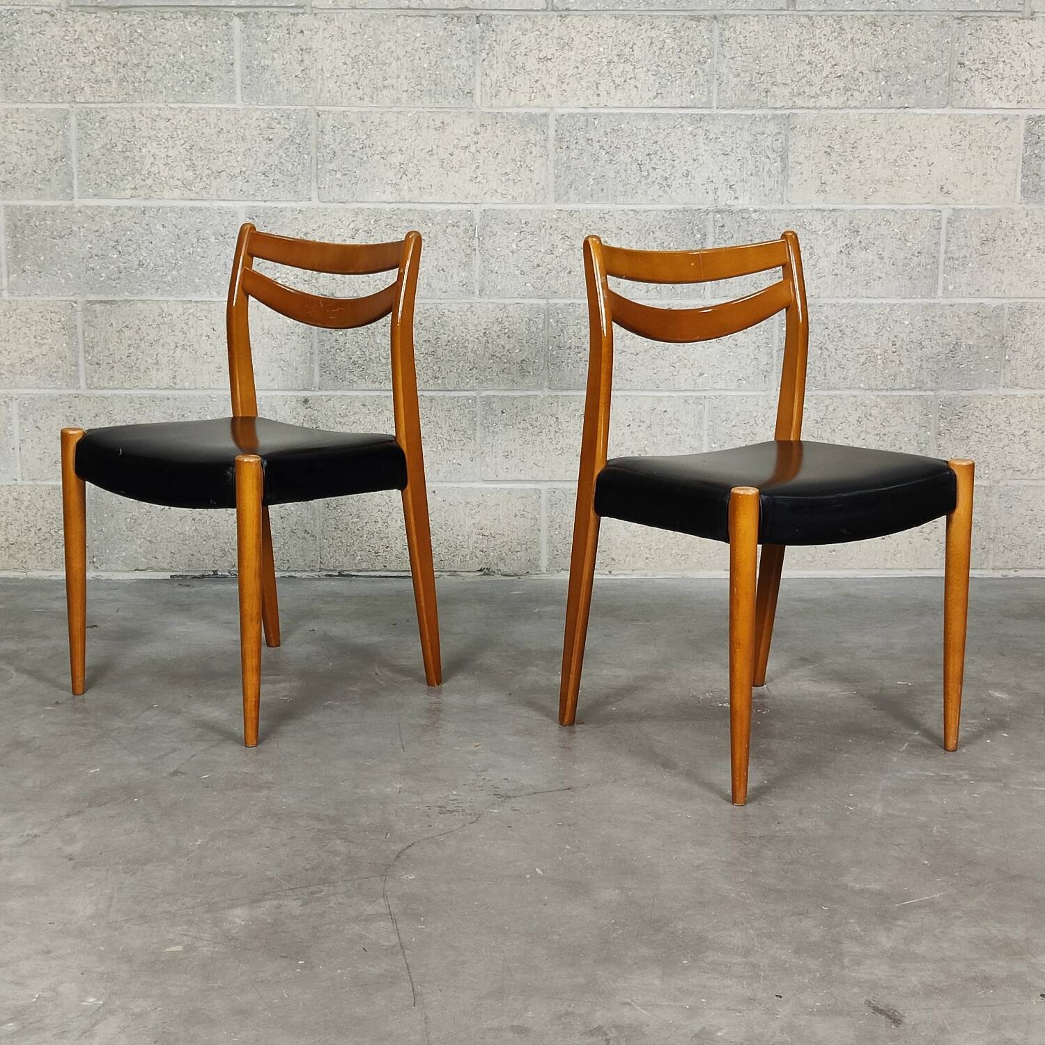 Pair of Scandinavian style chairs 1970