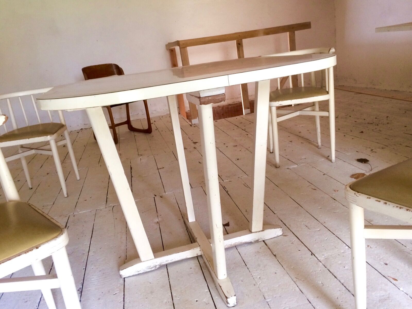 Set Thonet, table and chairs