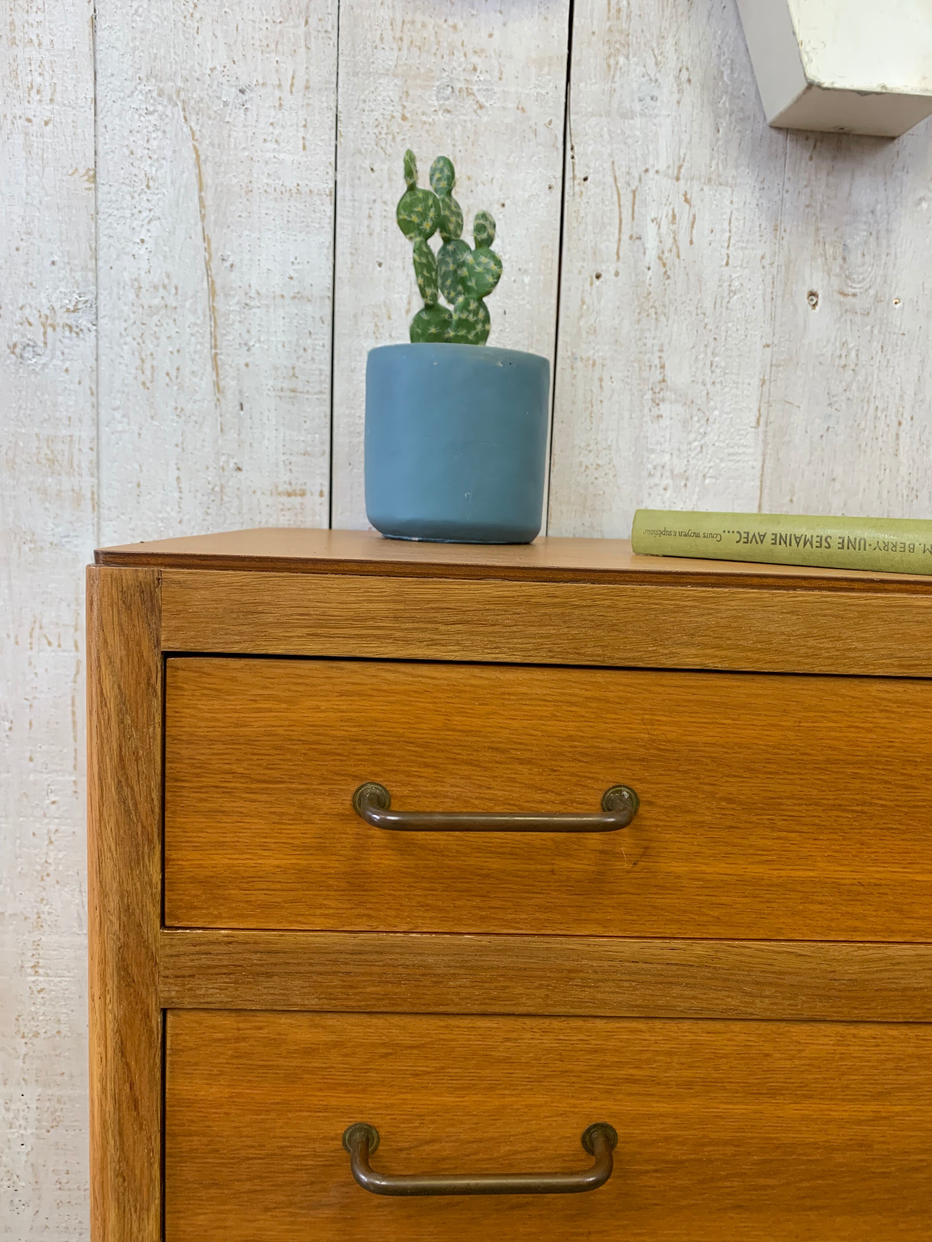 Vintage chest of drawers