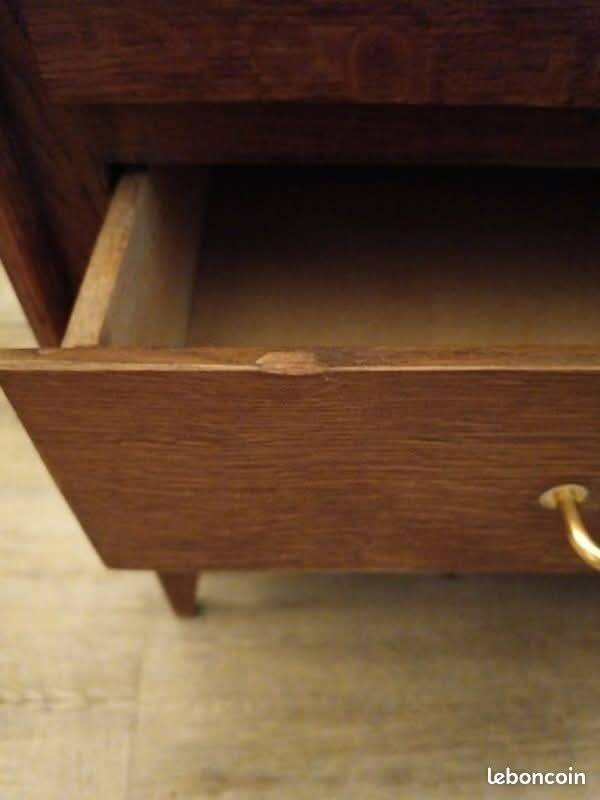 Vintage wooden chest of drawers