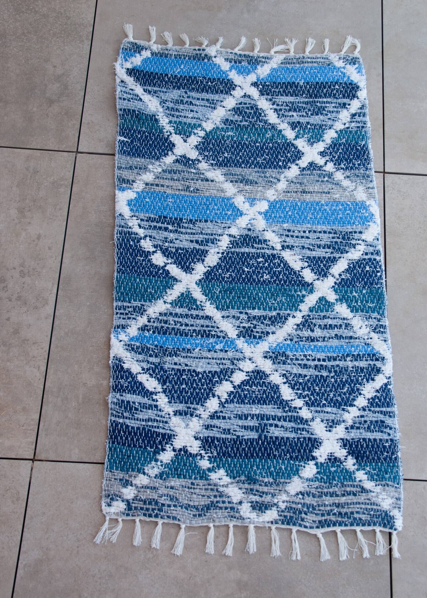 Tapis artisanal en coton recyclé - Réversible - Bleu et ecru