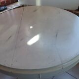 Round table & 3 chairs