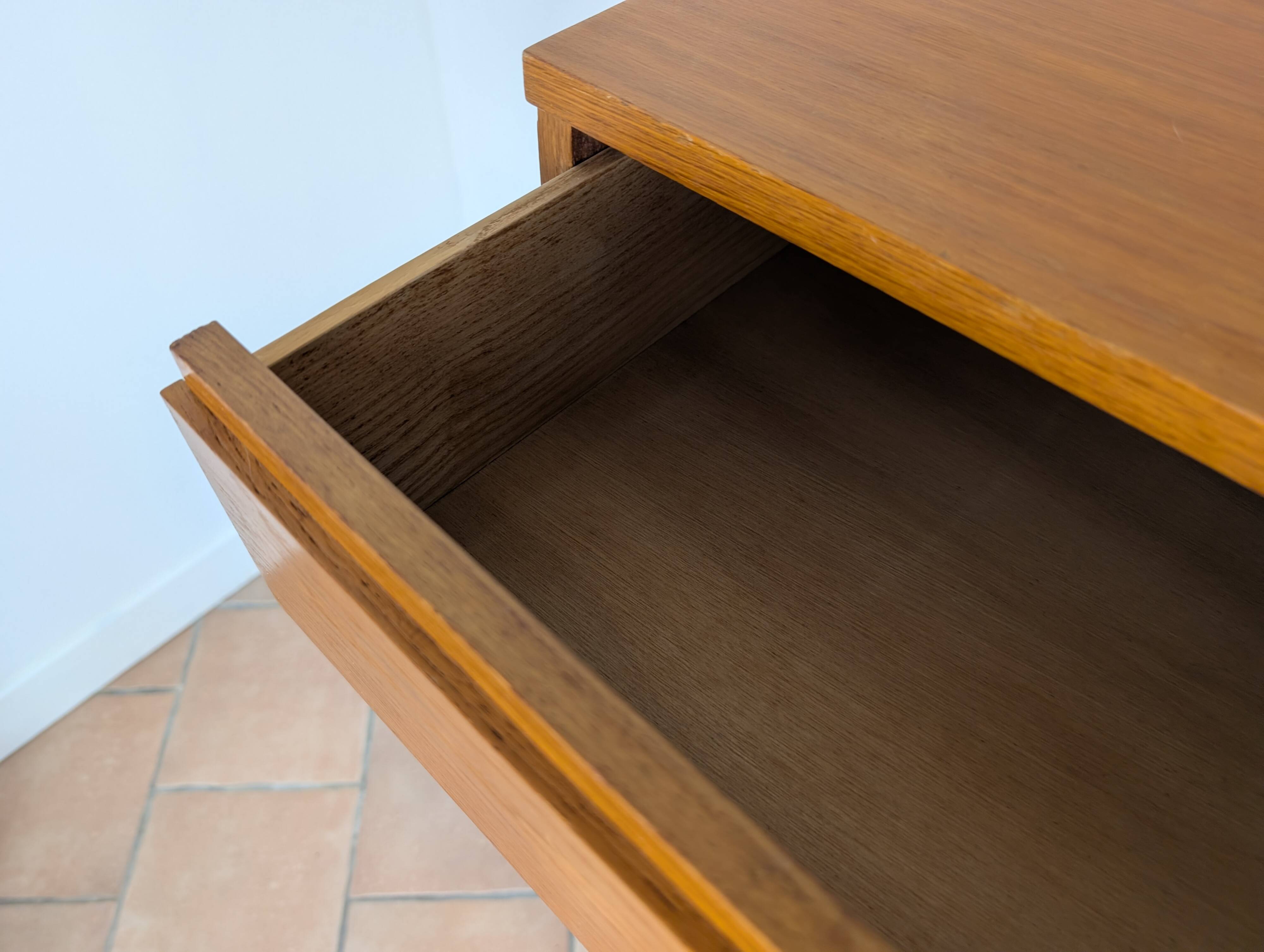 Vintage chest of drawers