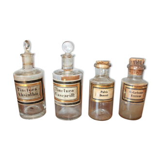 Set of 4 vials / vials of apothecary