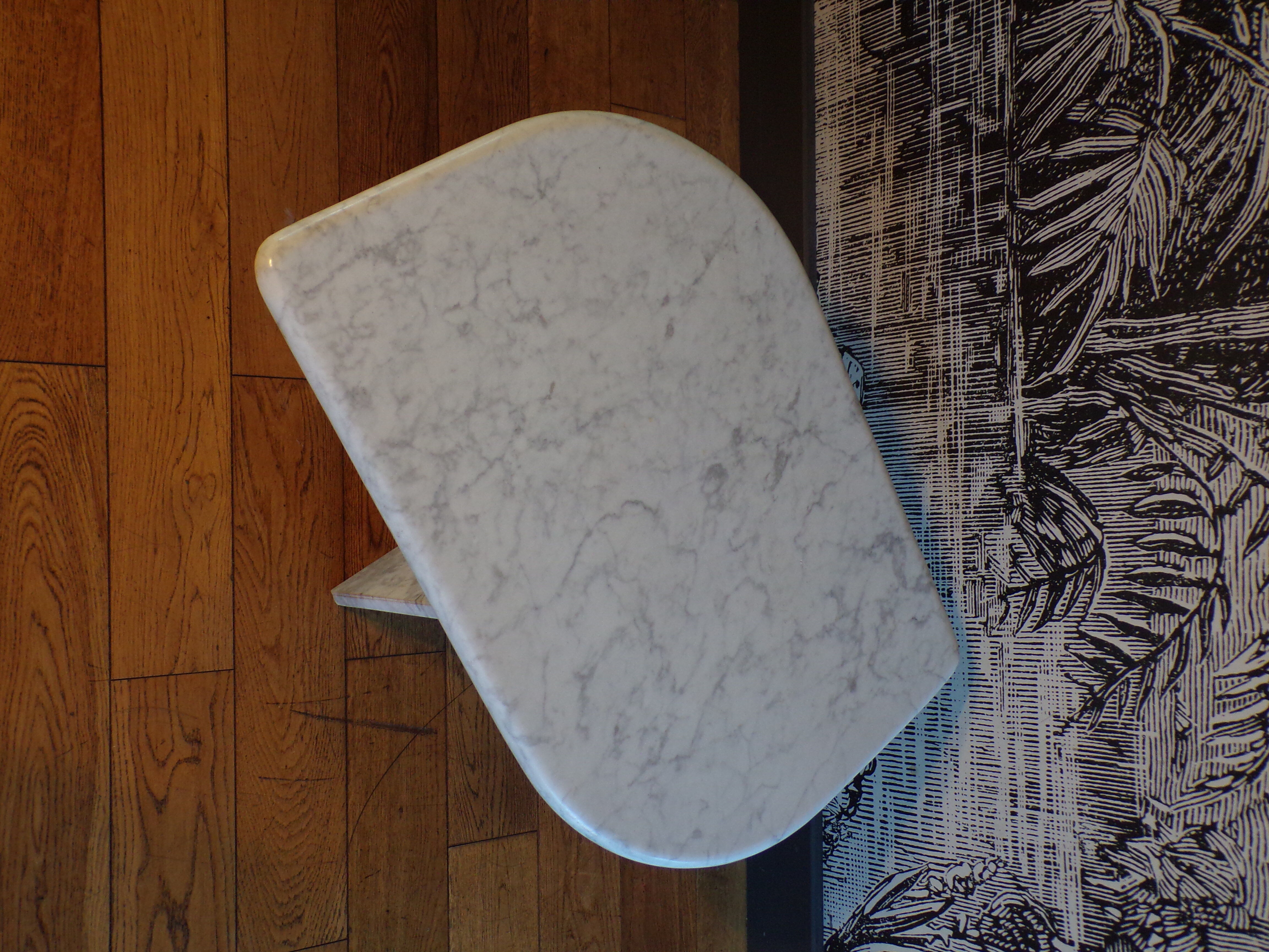 Marble eye coffee table