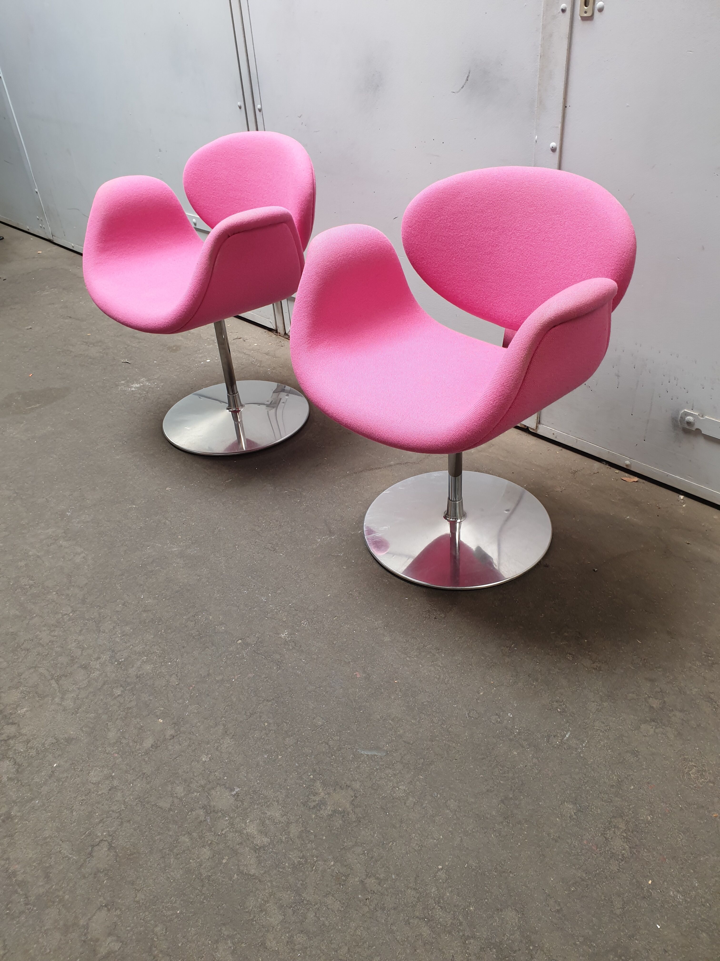 Little Tulip by Pierre Paulin for Artifort