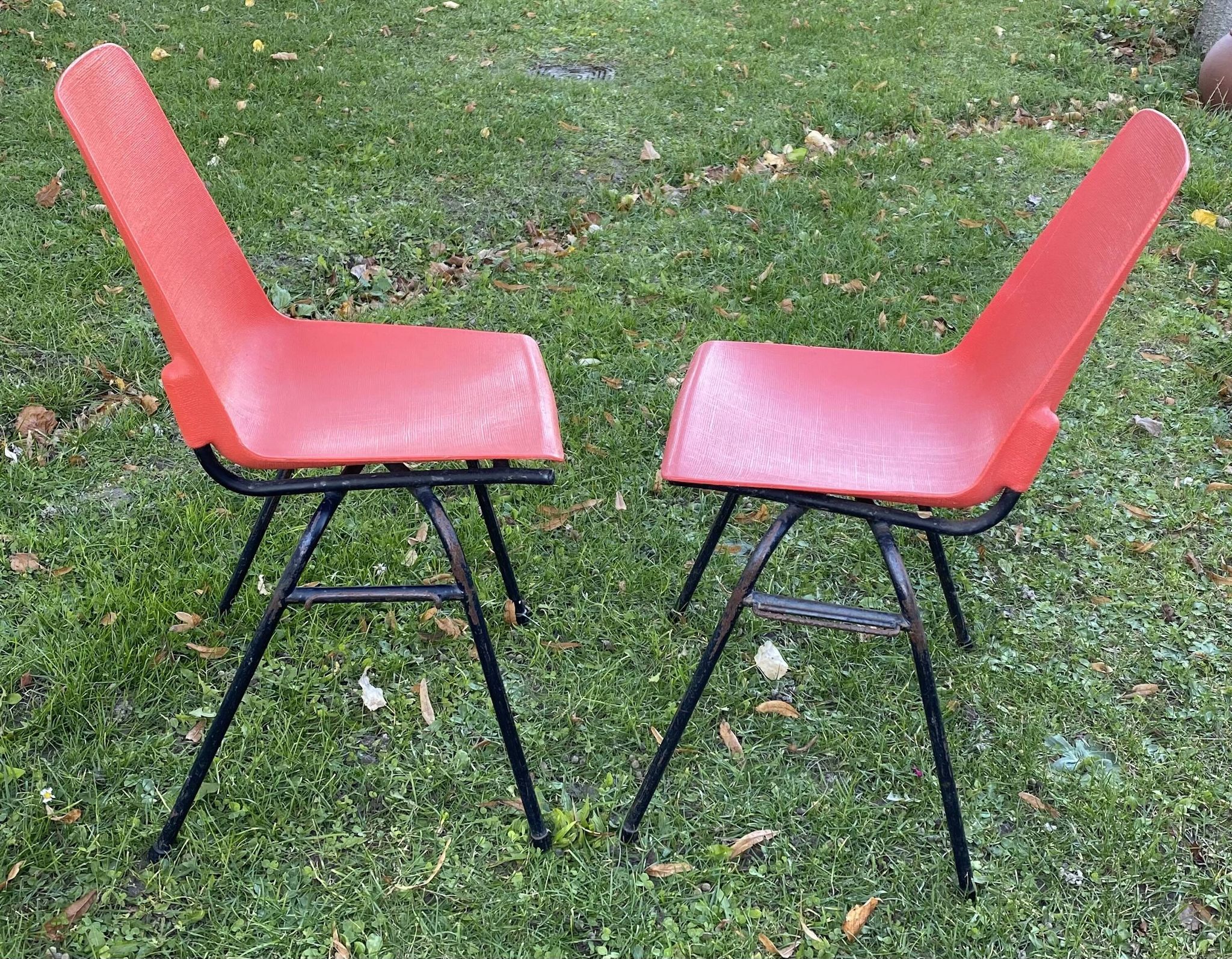 Set of 6 vintage red Fantasia chairs from the 1960s