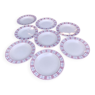 Lot de huit assiettes creuses Villeroy & Boch modèle CAROLA