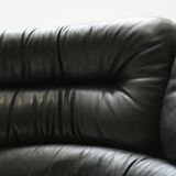 Vintage Elda chair in black leather & red shell by Joe Colombo for Comfort Italy