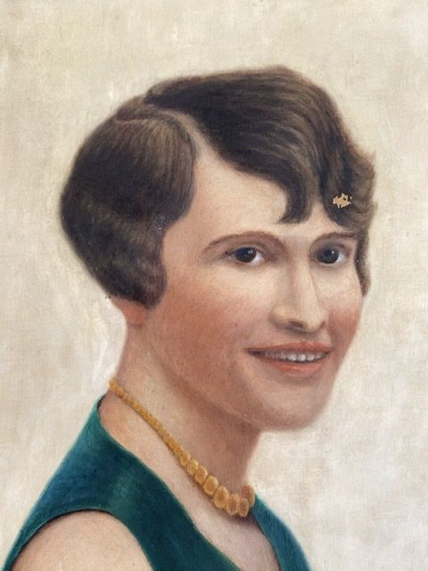 Portrait of a woman, signed Debiesse dated 1928