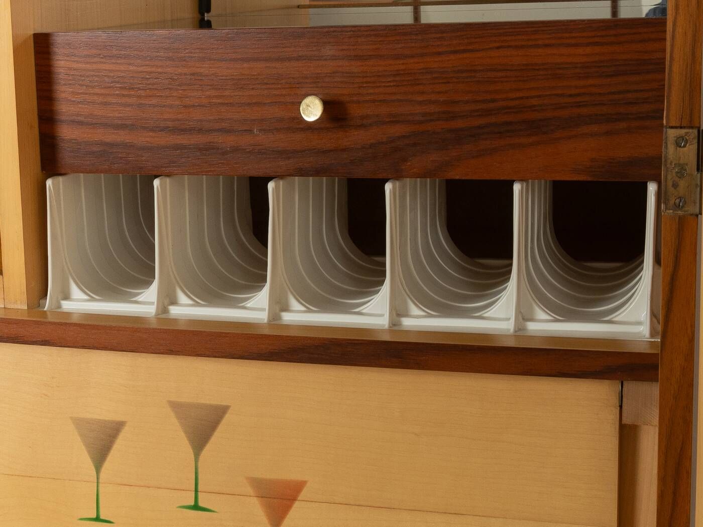 Meuble bar de style mid-century