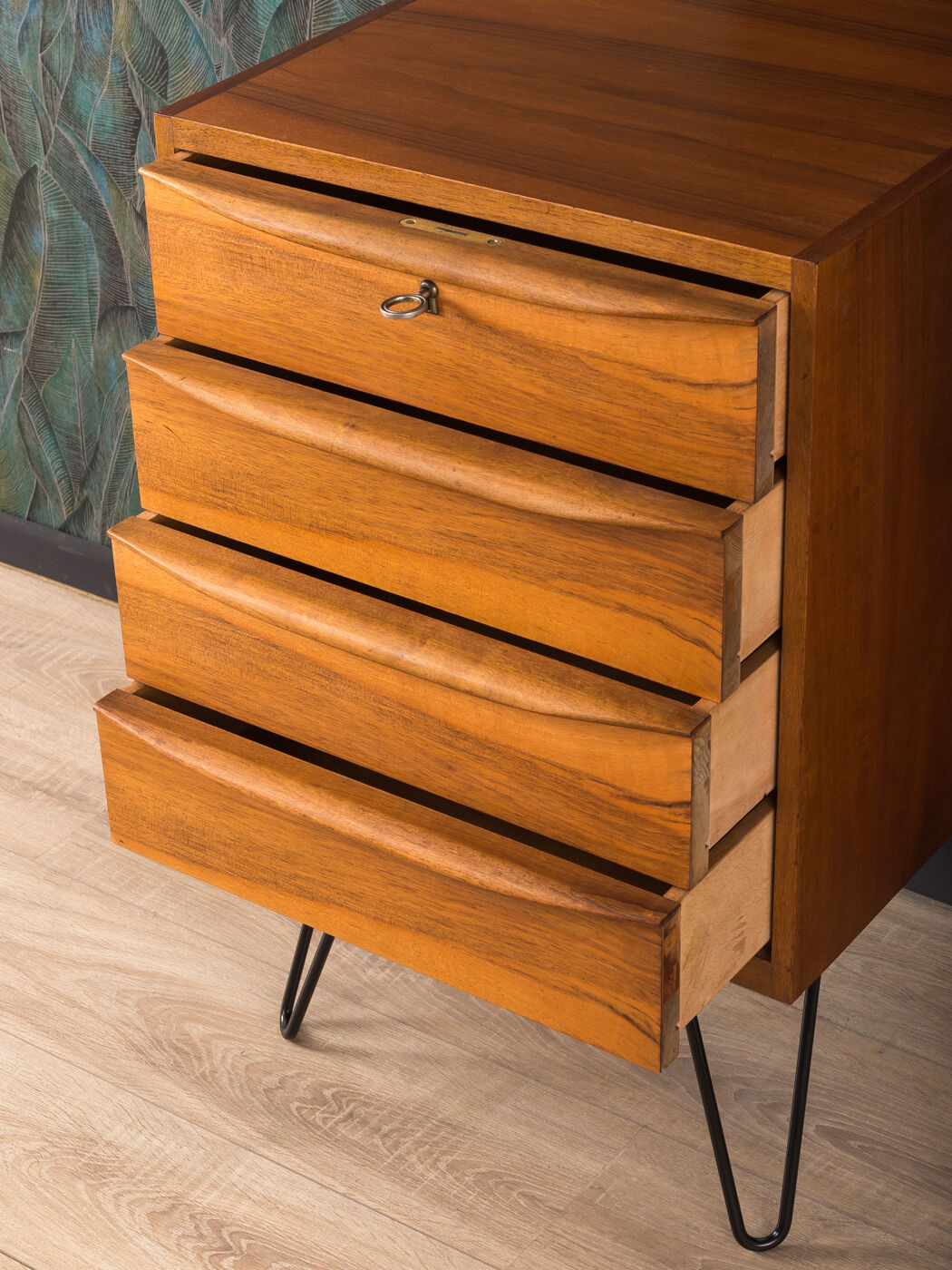 Chest of drawers from the 1950s, Hellerau