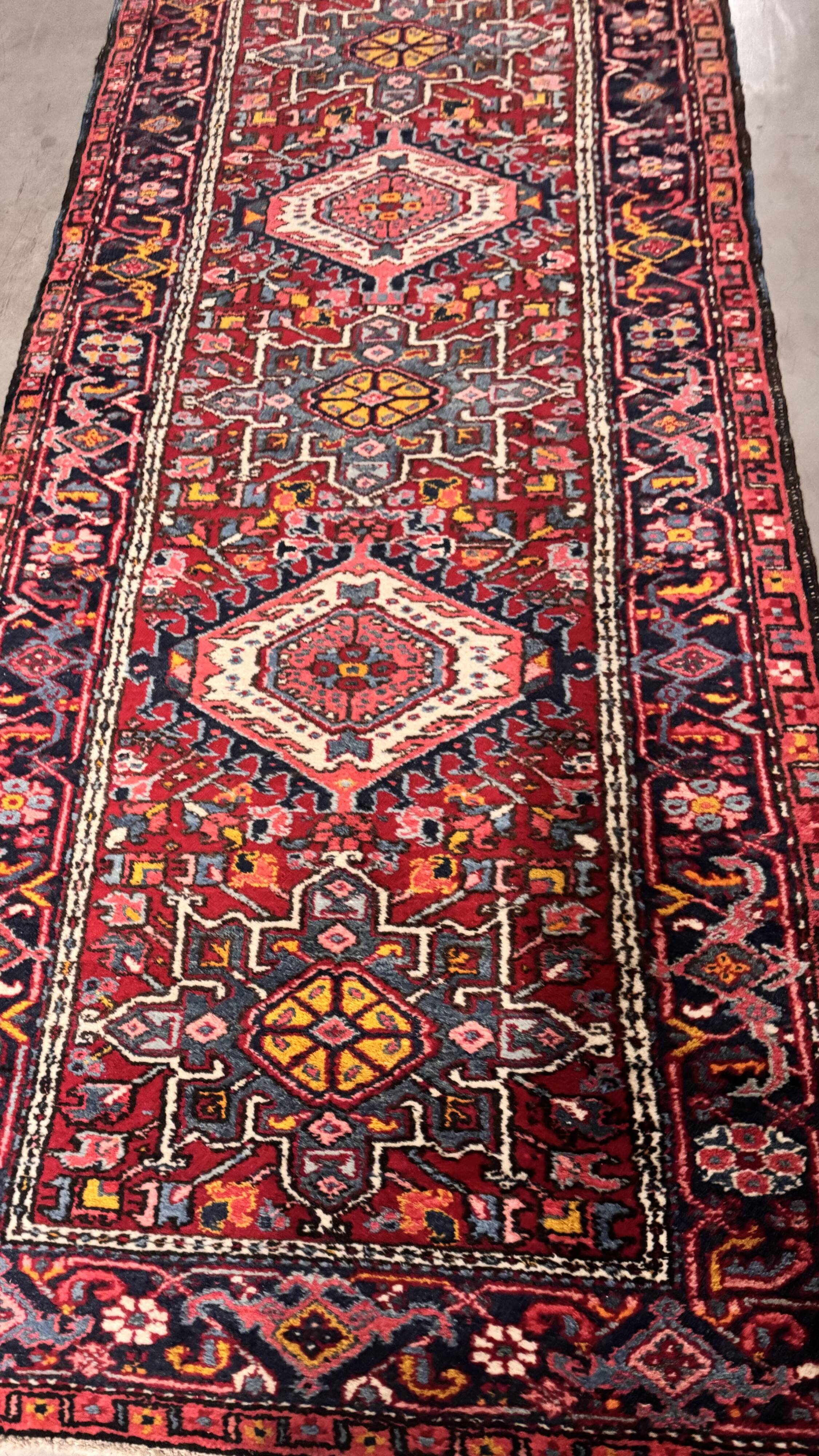 Tapis persan fait main Heriz