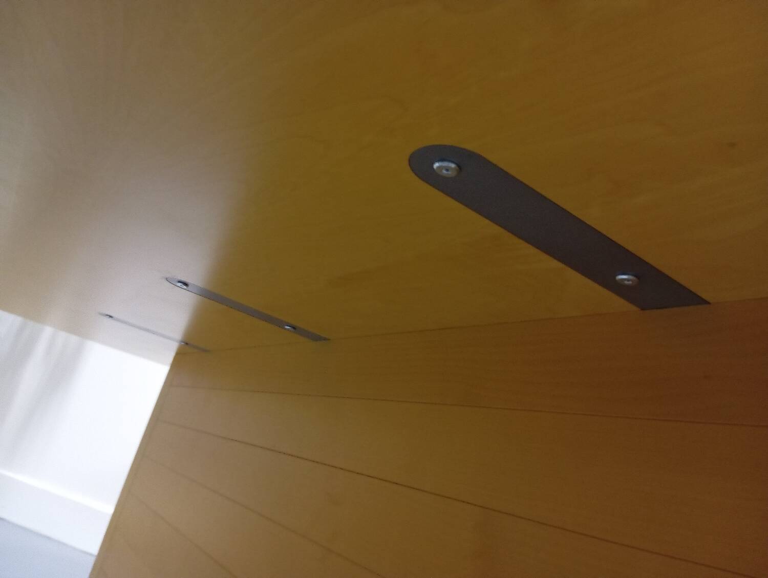 Large Chi Wing Lo designer table for Giorgetti Italy