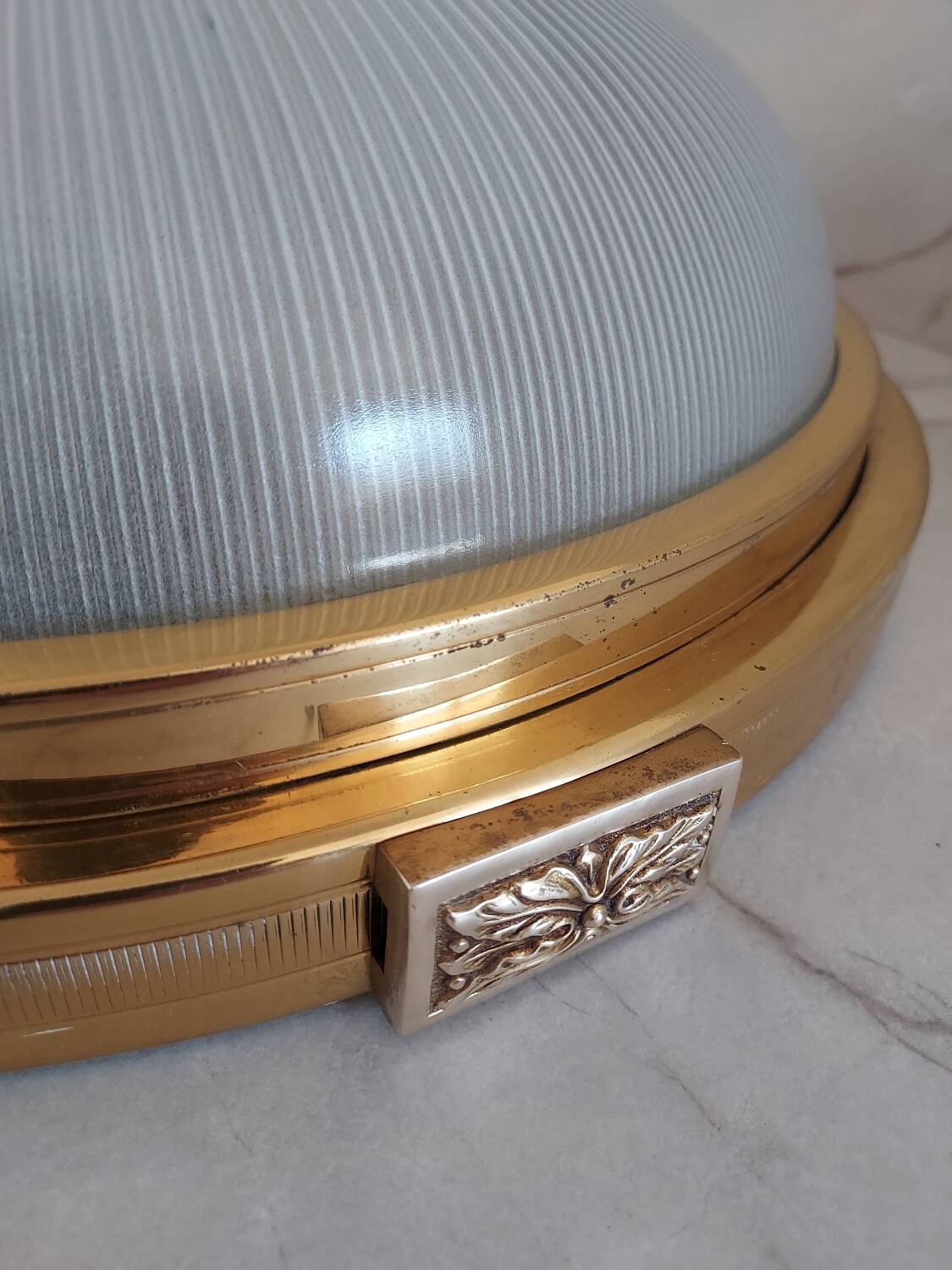 Plafonnier verre Holophane Maison Petitot