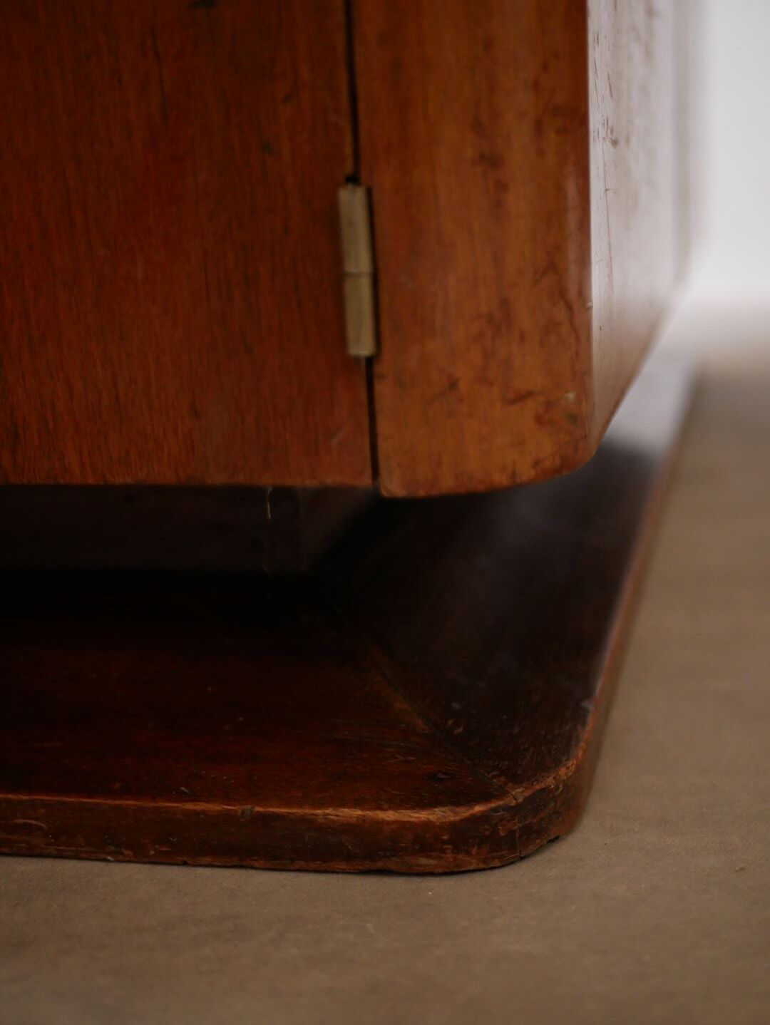 Art deco shoe cabinet