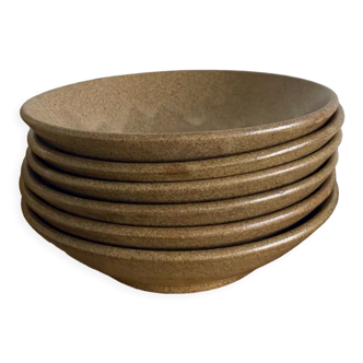 Hollow plates in old stoneware