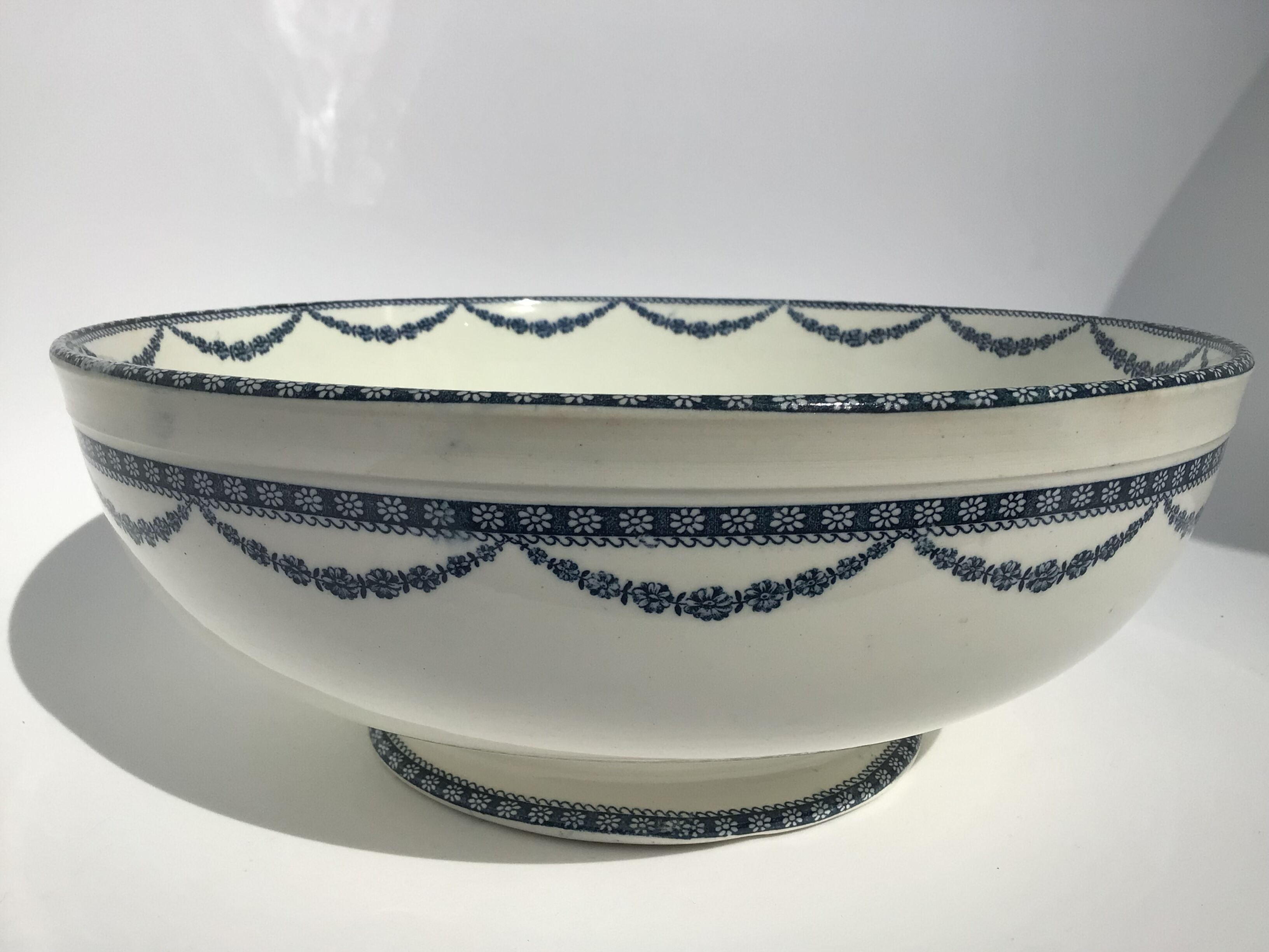 Salad bowl Terre de Fer Salins Vincennes diameter 27cm marine