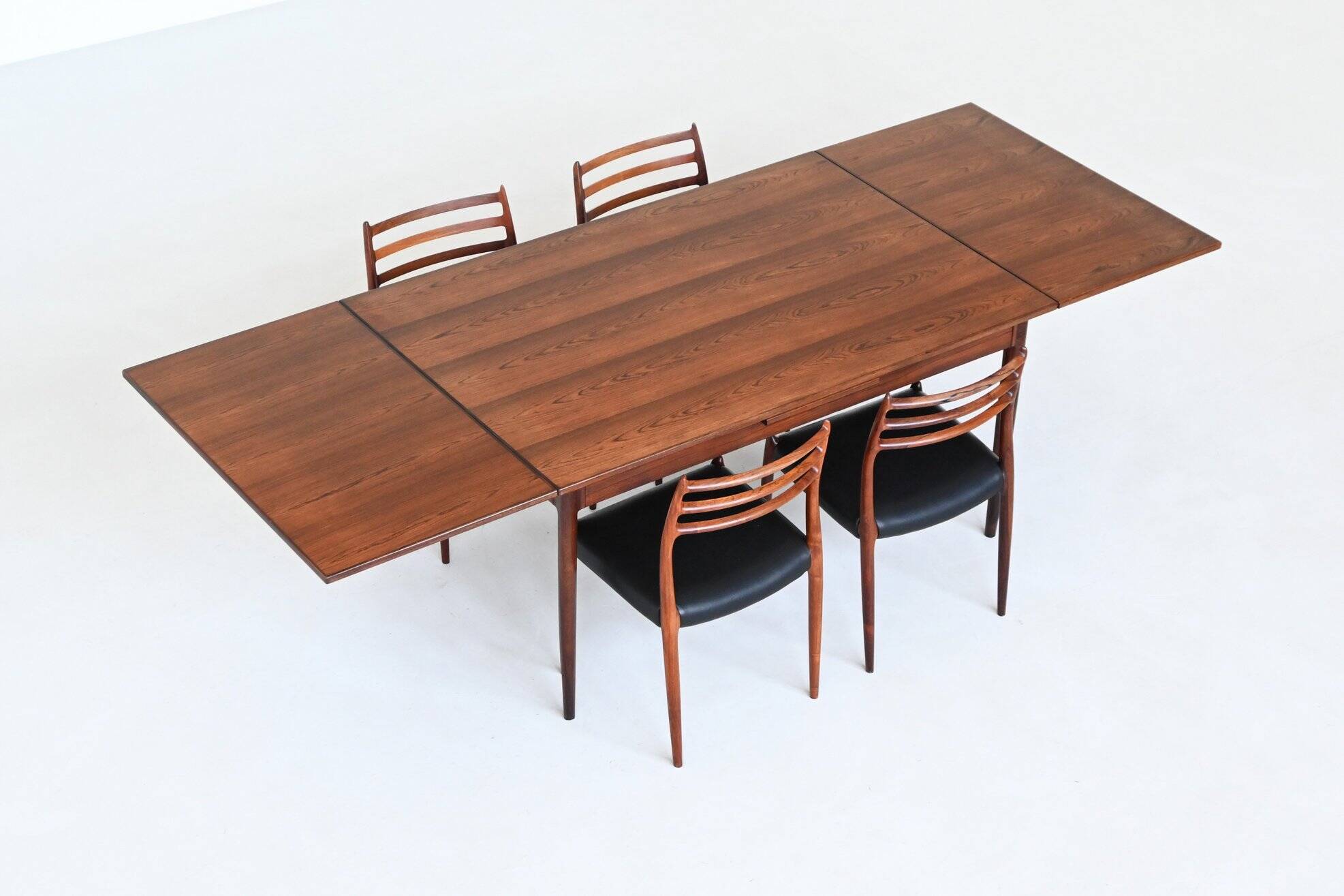 Niels Otto Moller large extendable dining table in rosewood Denmark 1960