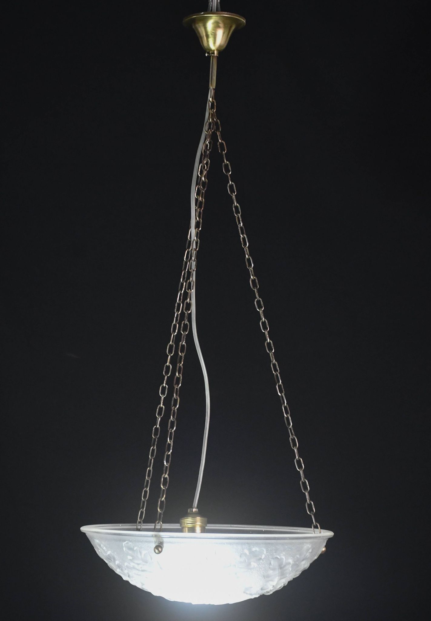 French Art Deco glass bowl pendant chandelier with floral pattern, 1950