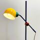 Lampadaire postmoderne en métal multicolore par Veneta Lumi, Italie des années 1980.