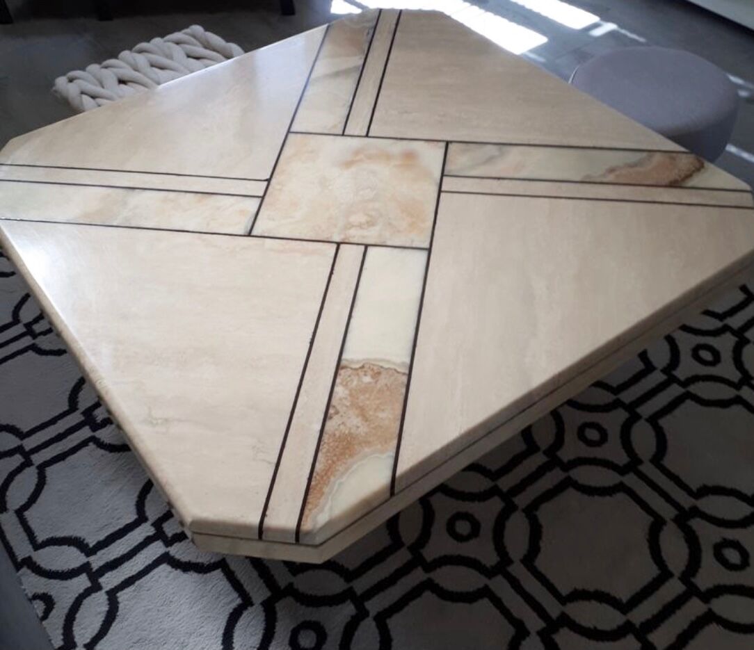 Vintage coffee table from the 80s in travertine and onyx made in italy