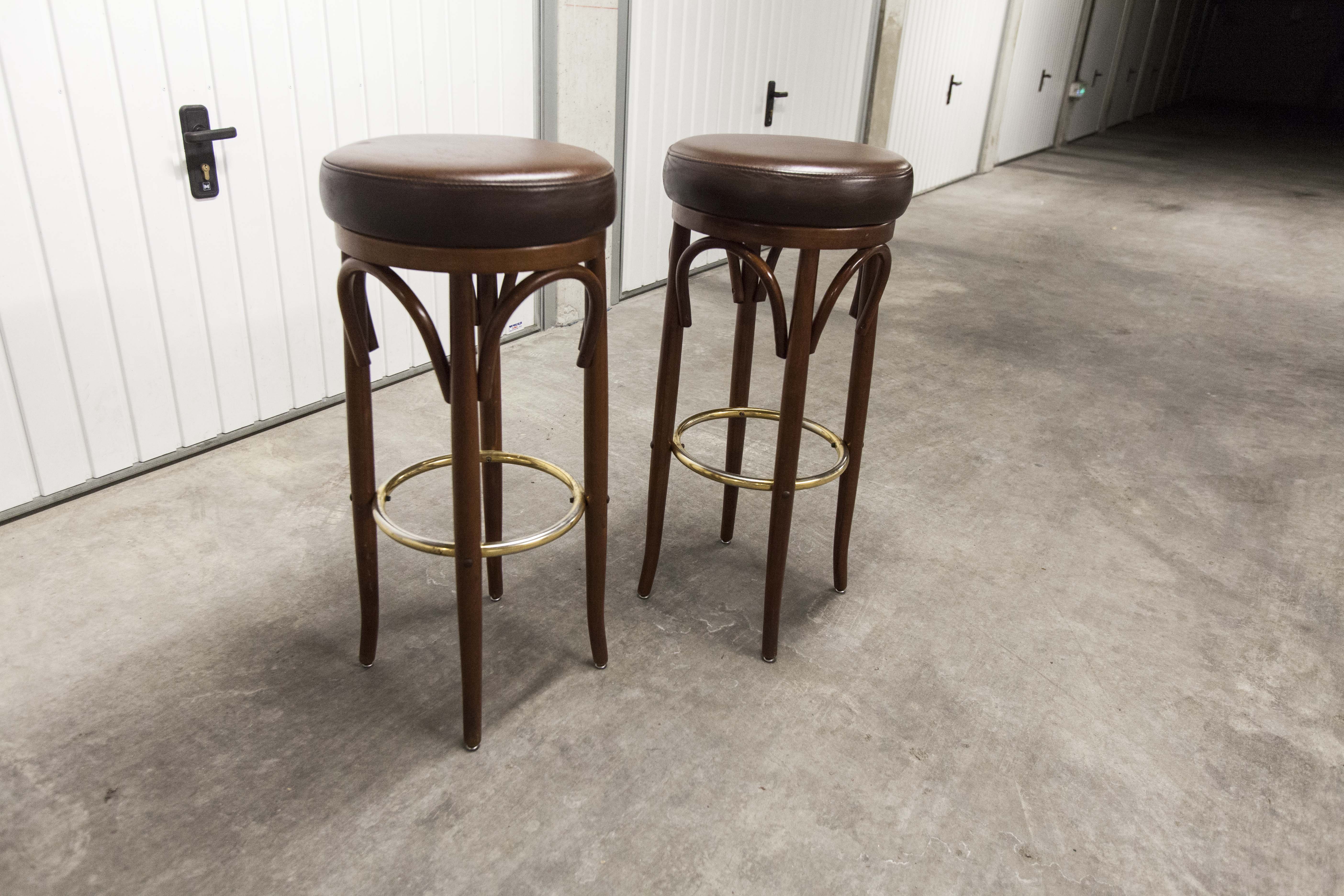 Pair bar stools Hindermann Wellereau