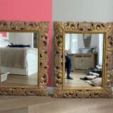 2 miroirs rectangulaires en bois sculptés, patine dorée