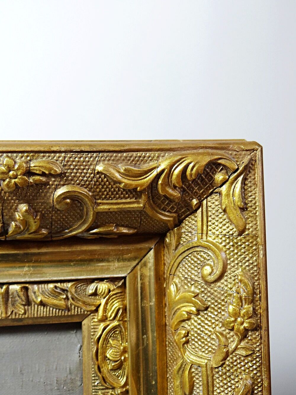 Oil painting on canvas, still life with chrysanthemums, signed L.Porte 1888.