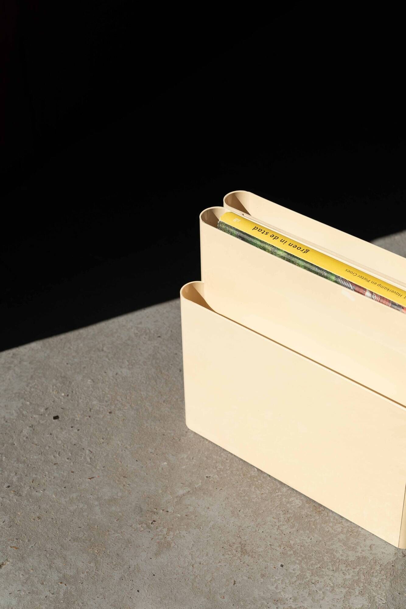 Magazine holder by Giotto Stoppino for Kartell, Italy, 1970's