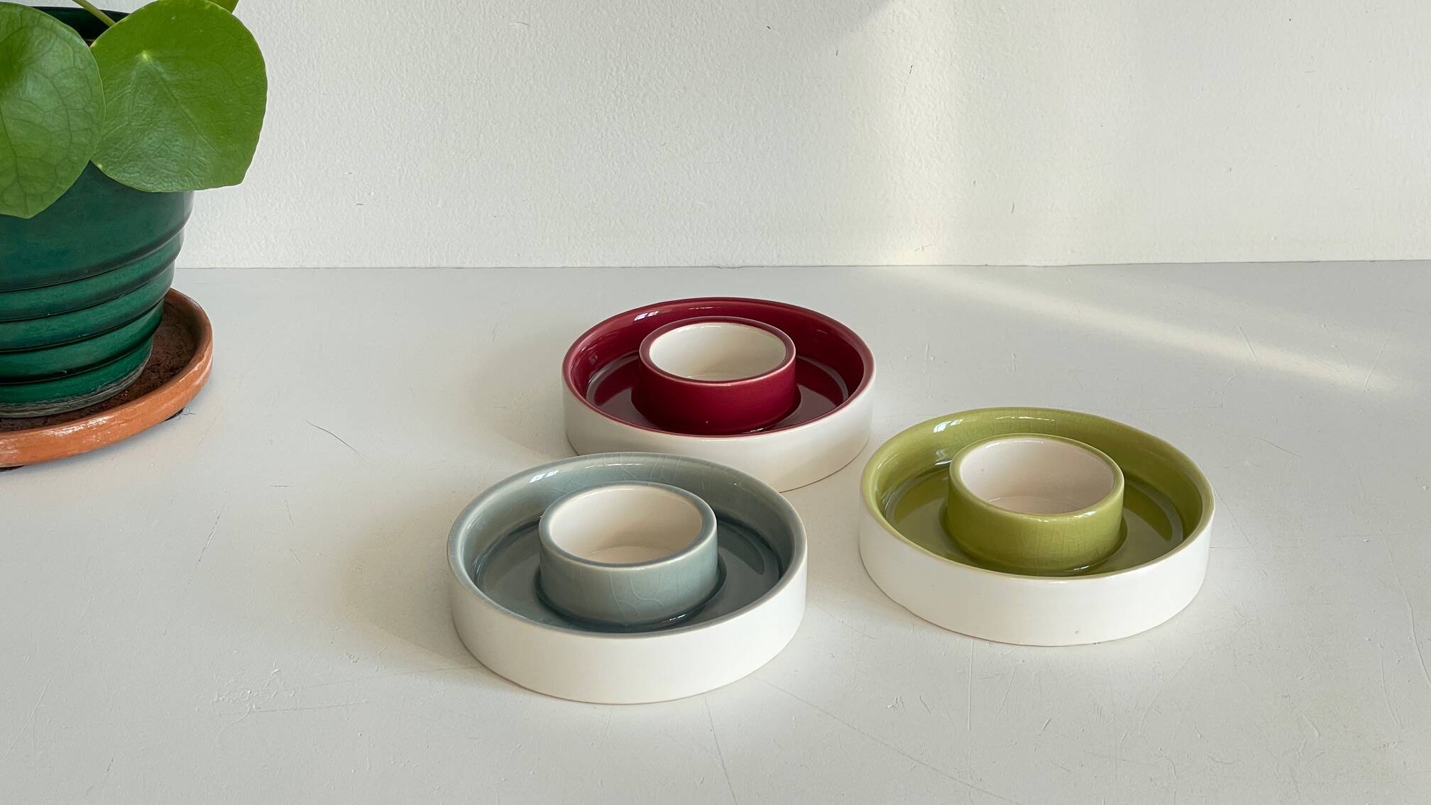 BOUGEOIRS Cracked Ceramic Candle Holder