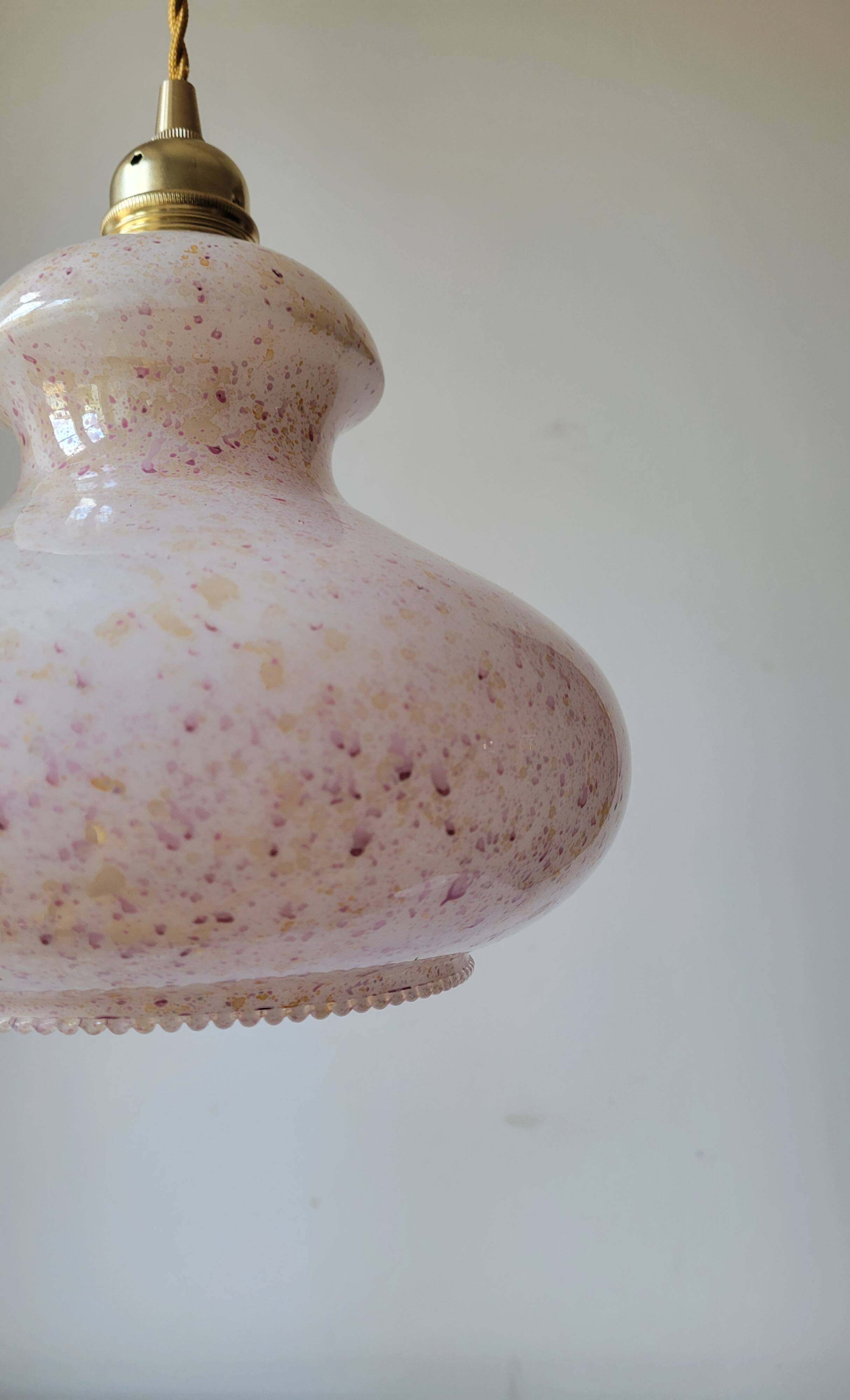 Suspension en opaline mouchetée