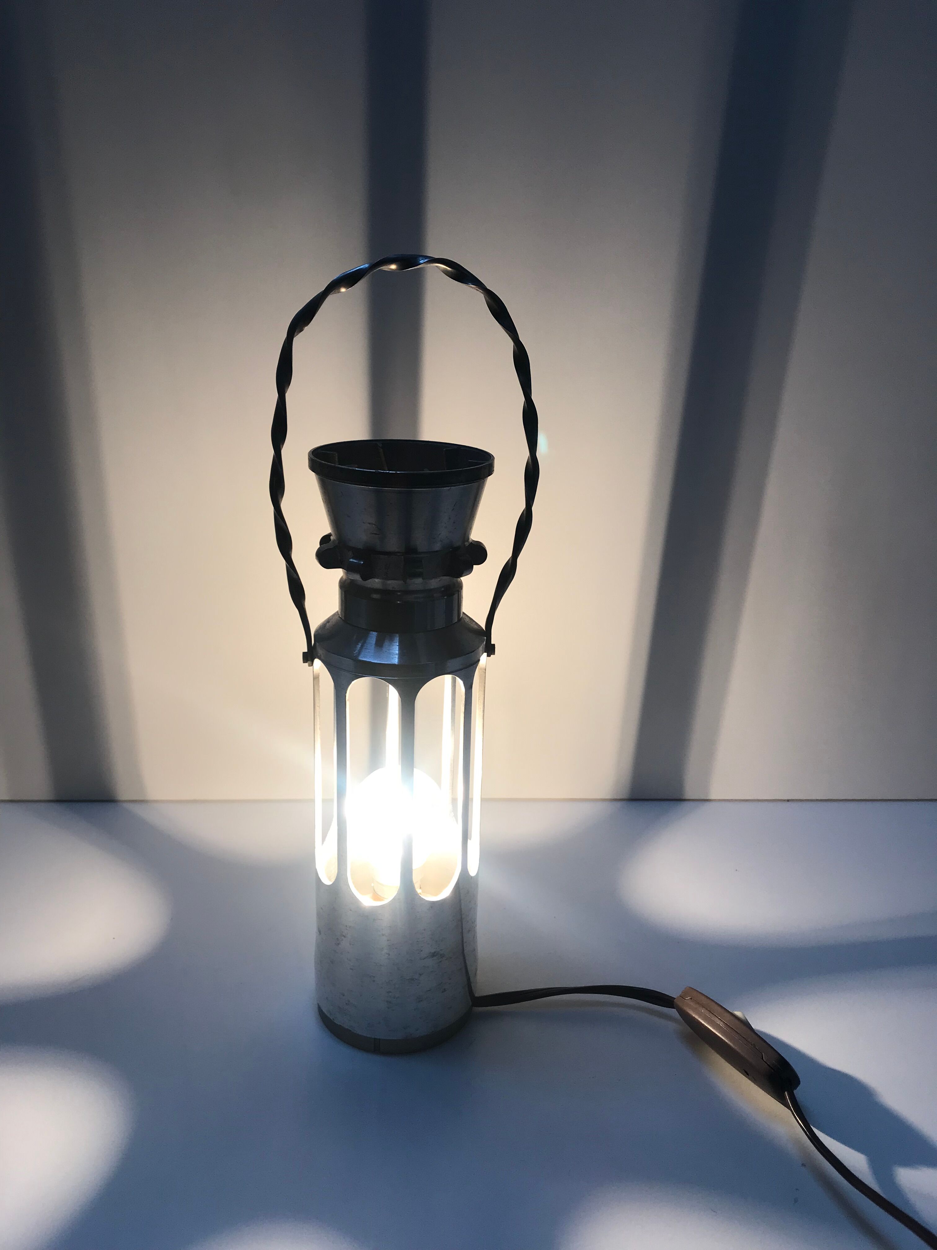 Lampe à poser aluminium