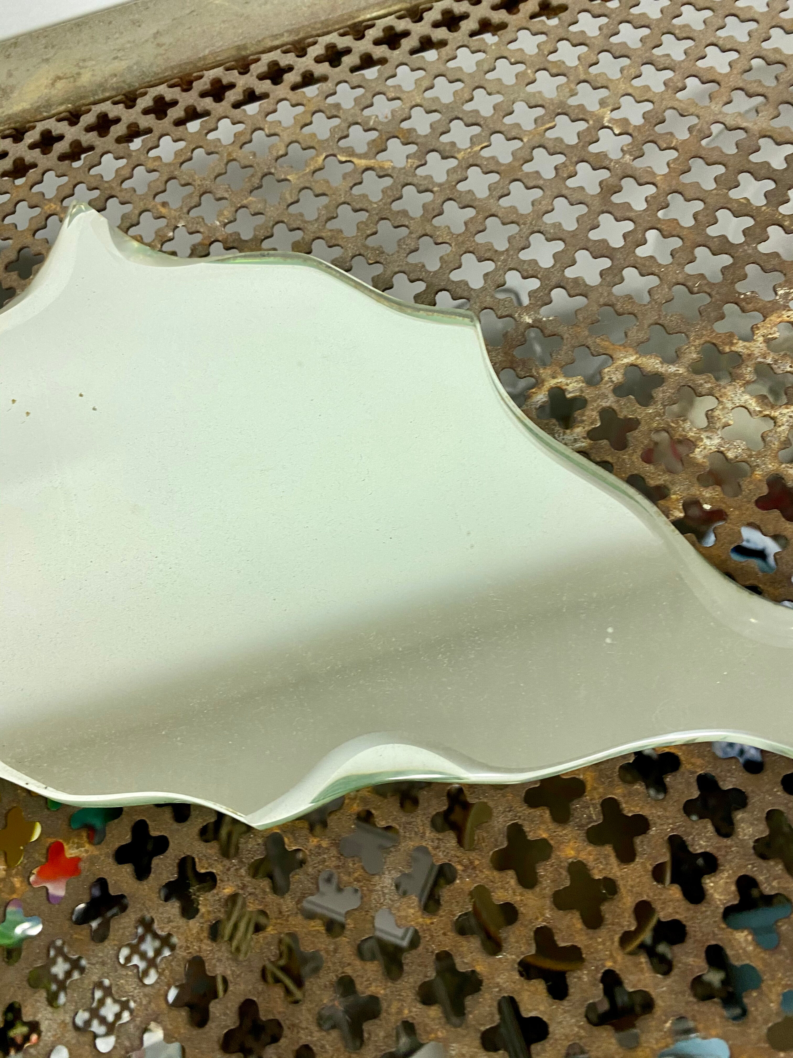 Beveled hand mirror