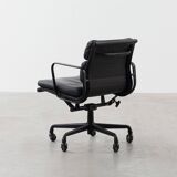 Eames EA435 Management Soft Pad Office Chair all black by Herman Miller