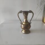 Old vase/old vintage cup