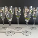 5 Perrier Jouet champagne flutes