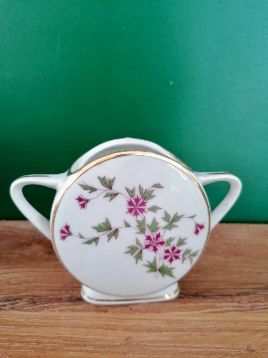 Teapot and sugar bowl