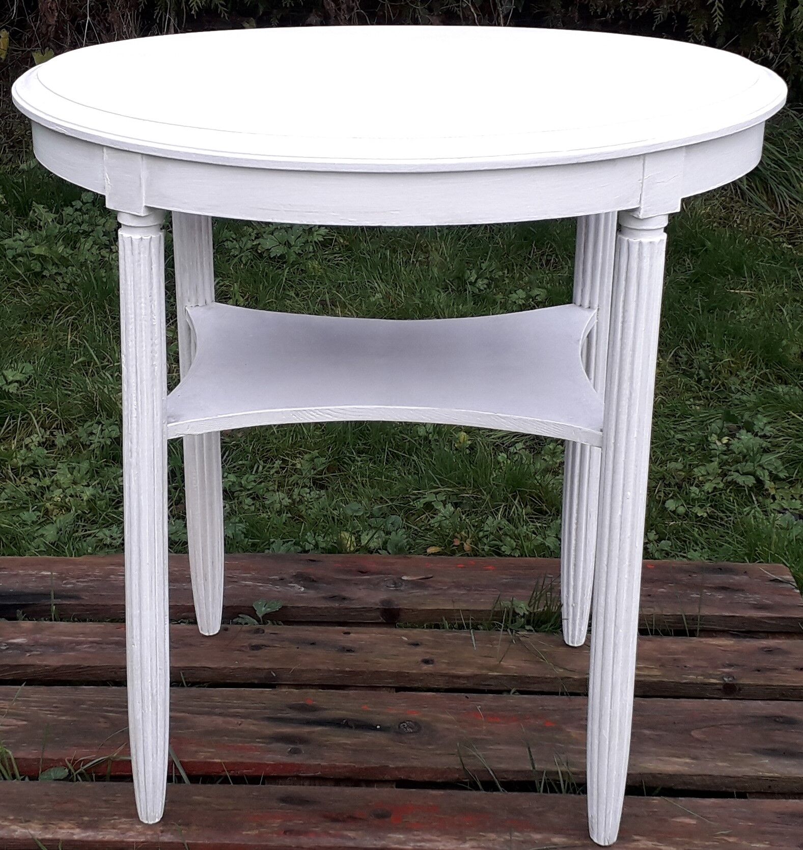 Oval table late 19th century wooden