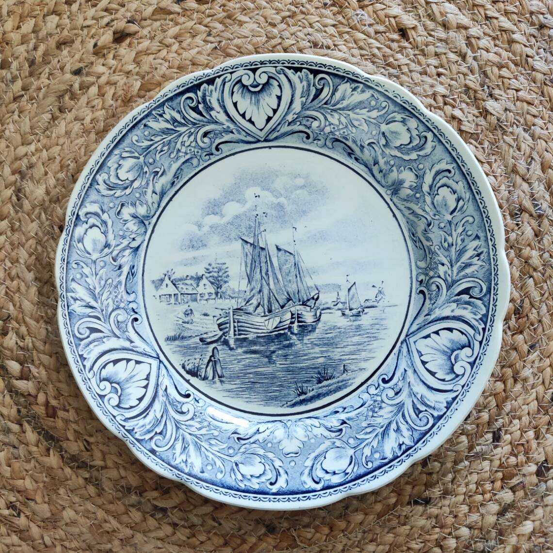 Delfts decorative plate