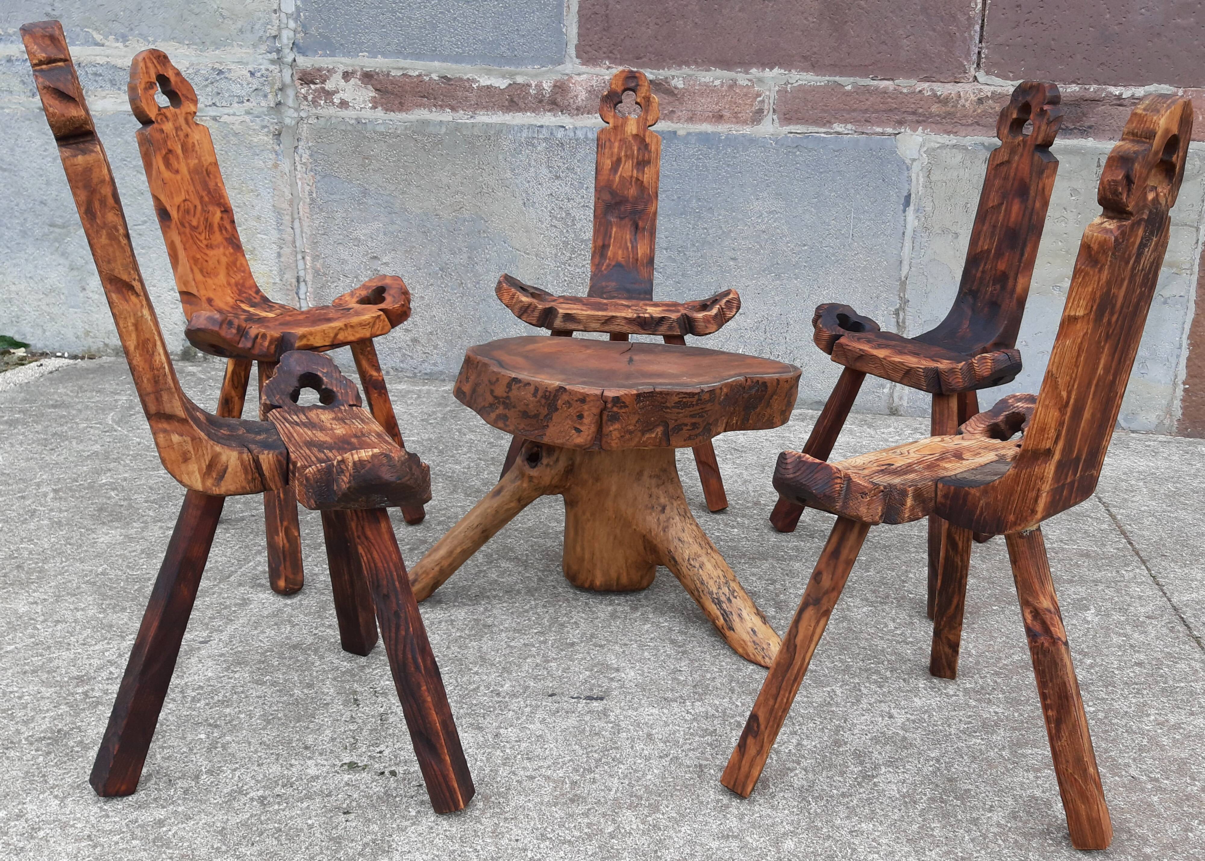 Set of 5 wooden tripod chairs