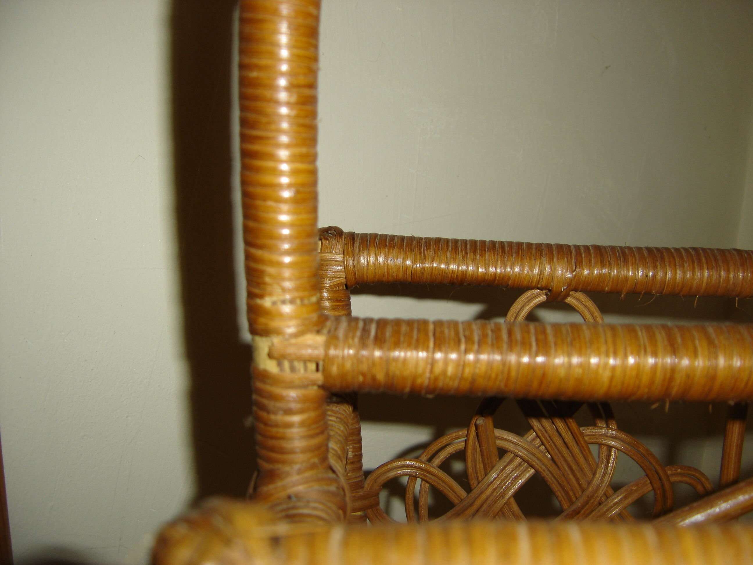 Rattan magazine holder