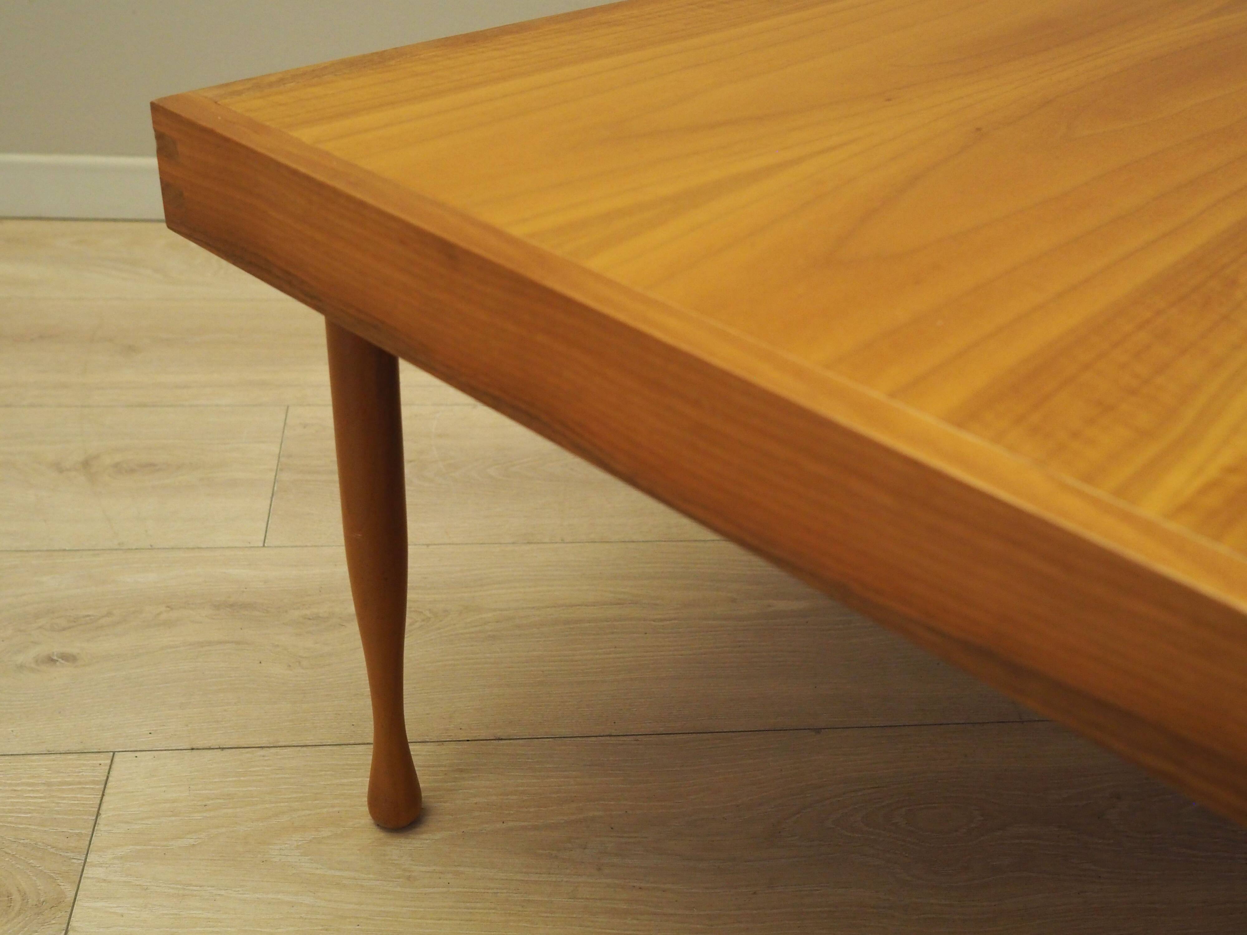 Mahogany coffee table, Italian design, 1970s, production: Italy