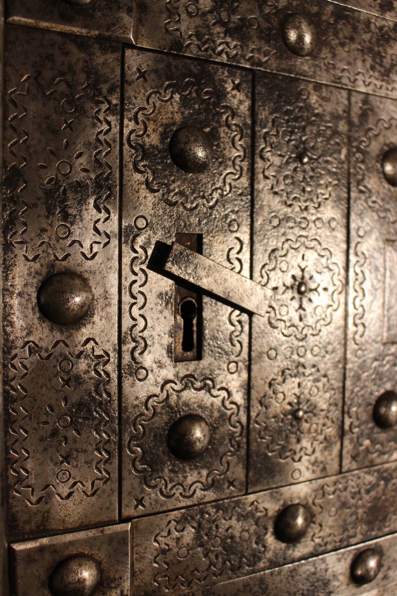 Small chest 17th century