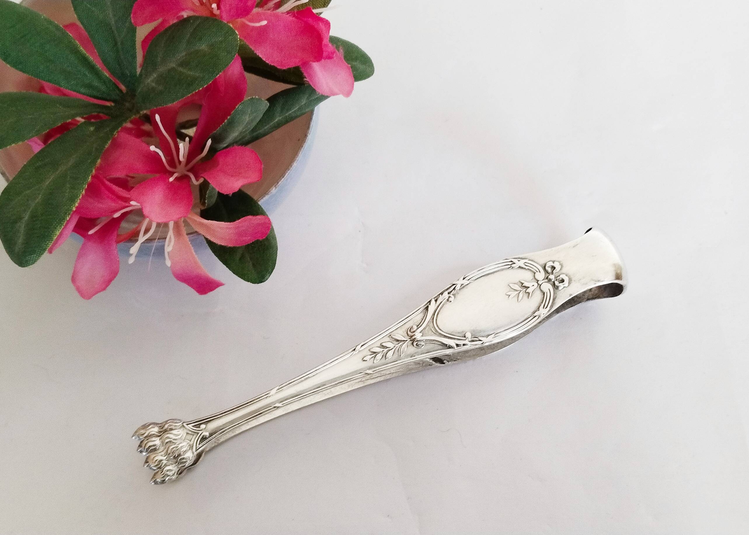 Silver-plated metal sugar or ice cube tongs, lion paws (ref 4)