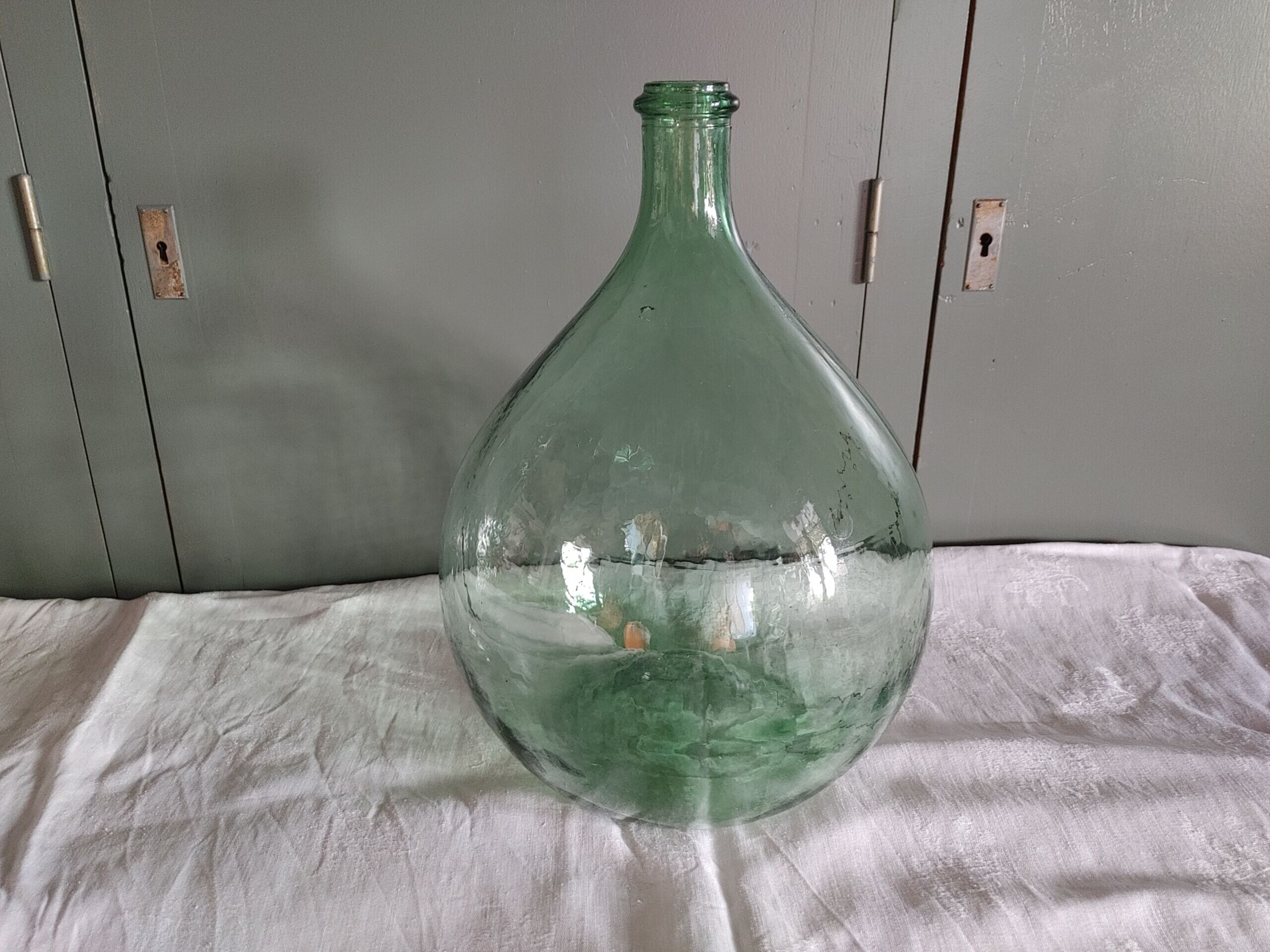 Dame jeanne old bubbled glass - 10 liters - height 36.5 cm